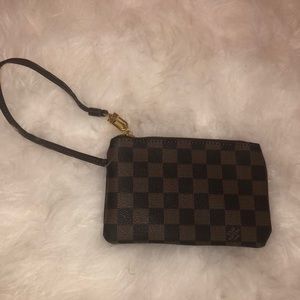 Louis Vuitton wristlet (fake)
